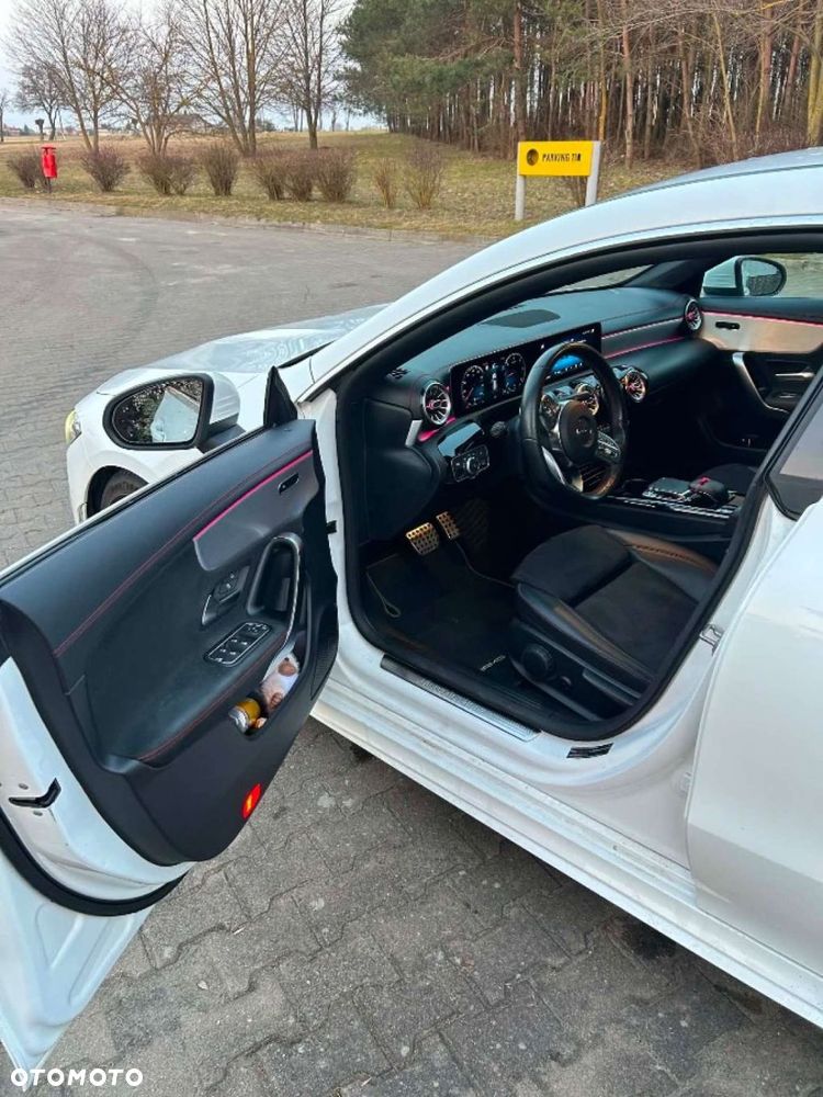 Mercedes-Benz CLA - 1