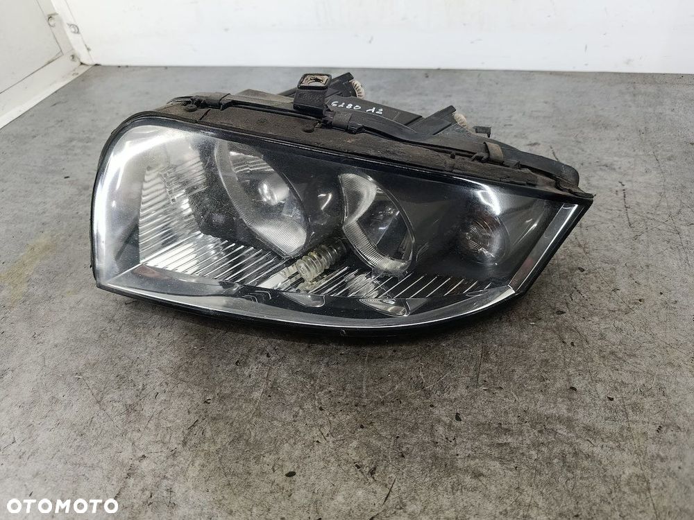 LAMPA PRZÓD LEWA AUDI A2 8Z - 6