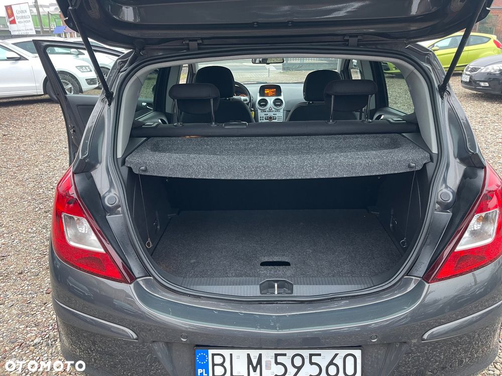 Opel Corsa 1.2 16V Cosmo - 18