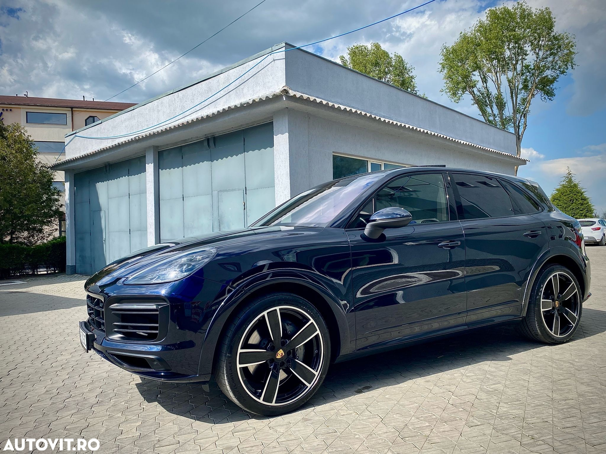 Porsche Cayenne S - 8