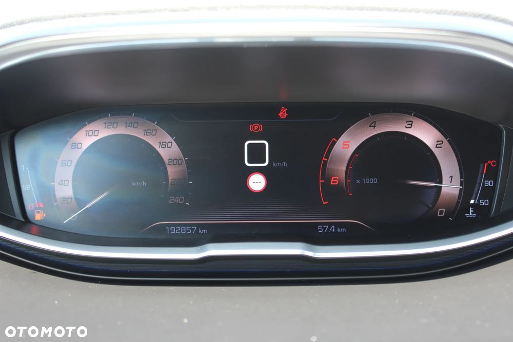 Peugeot 5008 BlueHDi 120 Allure - 15
