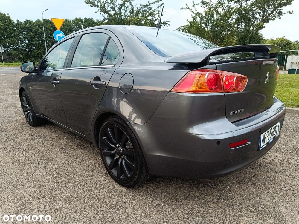 Mitsubishi Lancer - 4