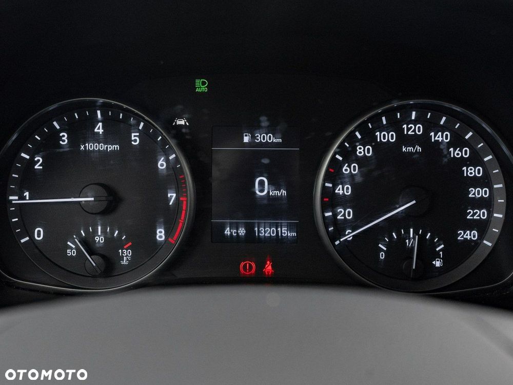 Hyundai i30 1.5 DPI Classic + - 14