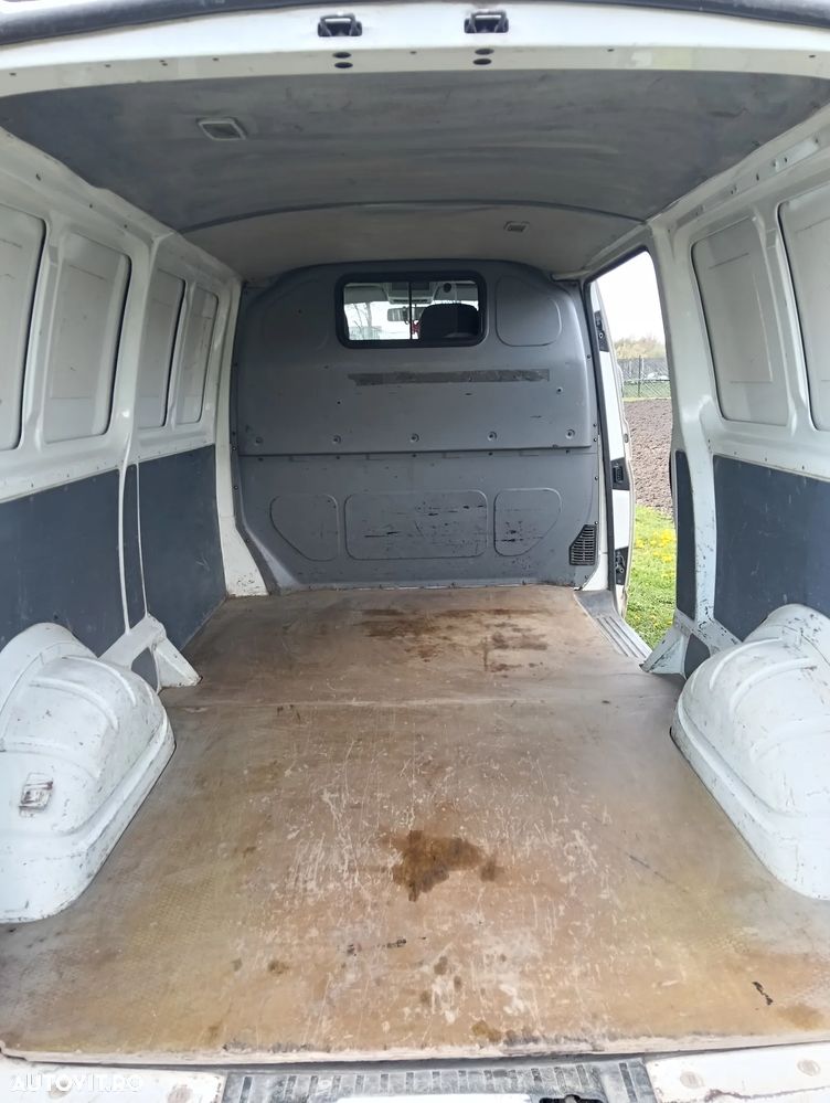Volkswagen Transporter - 7