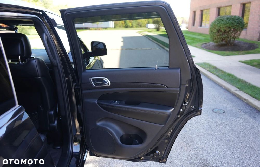 Jeep Grand Cherokee 3.6 V6 Laredo - 25