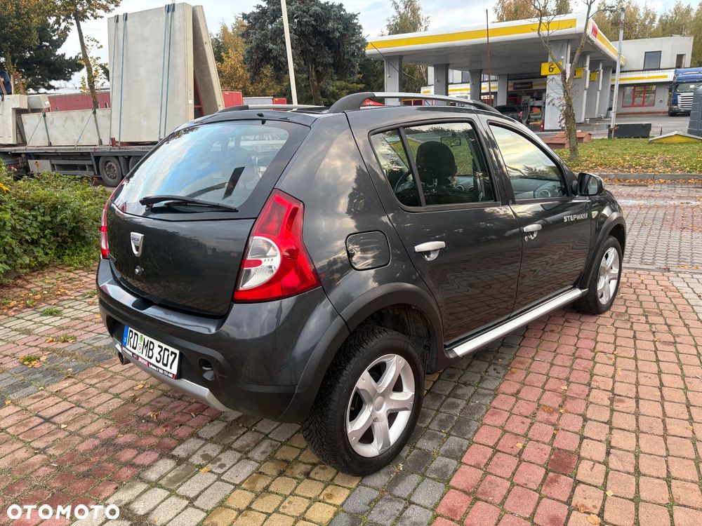 Dacia Sandero Stepway 1.6 - 3