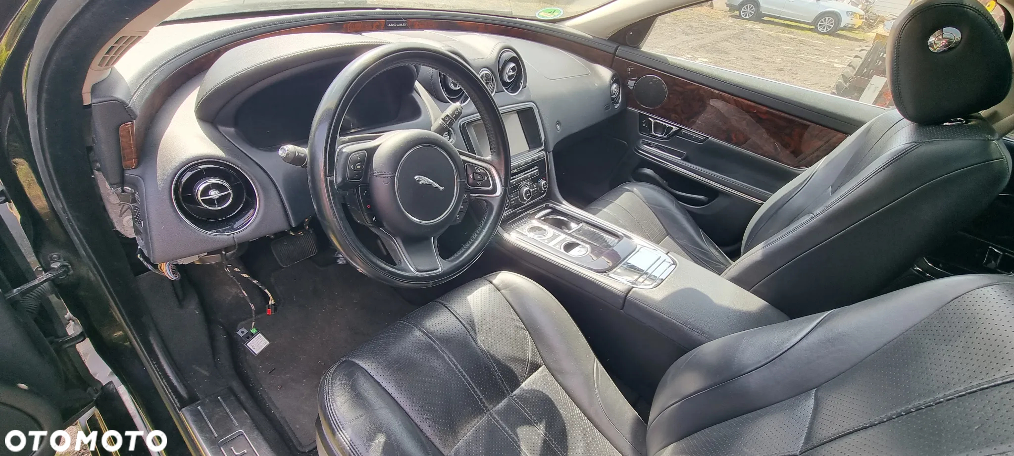 Jaguar XJ 3.0 D V6 LWB Premium Luxury - 5