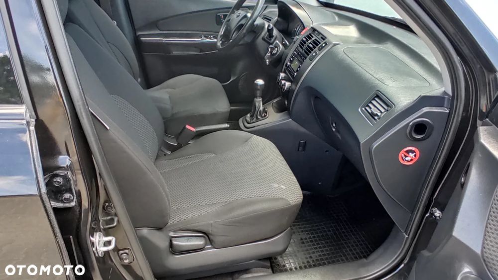 Hyundai Tucson 2.0 Comfort 2WD - 9