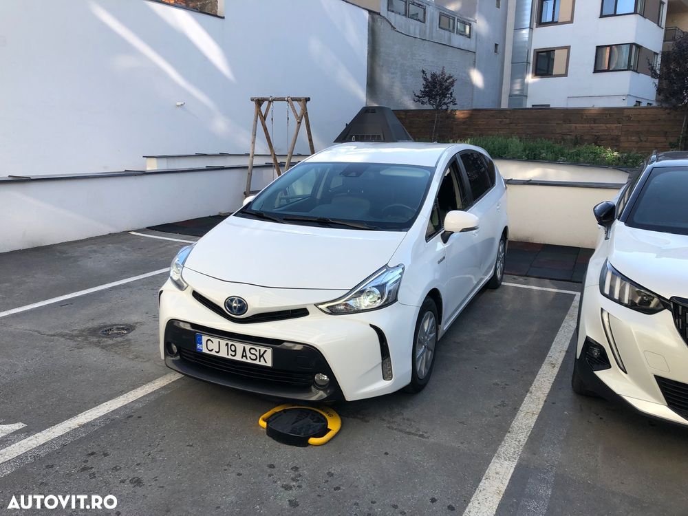 Toyota Prius+ (Hybrid) Executive - 3