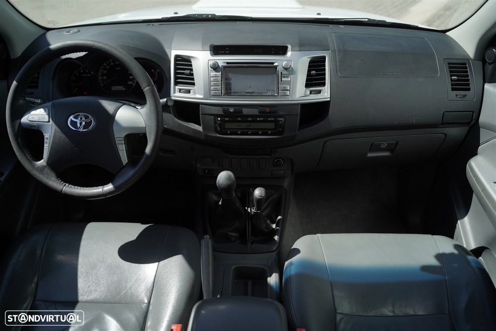 Toyota Hilux 3.0 D-4D 4WD CD Tracker - 16