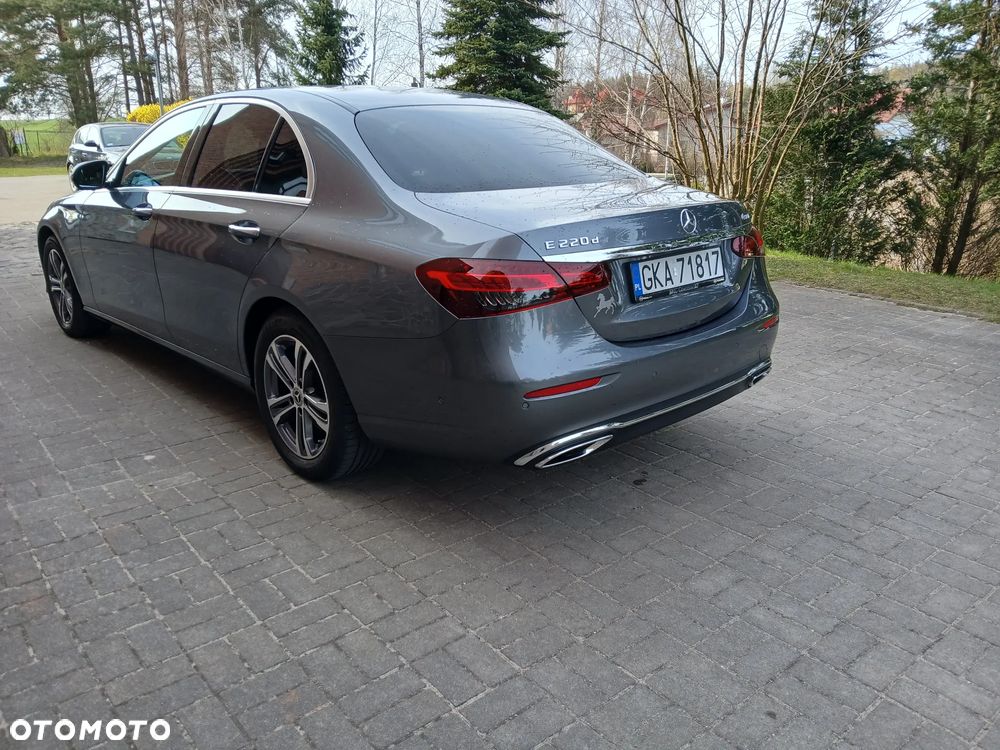 Mercedes-Benz Klasa E 220 d 4-Matic Exclusive - 6