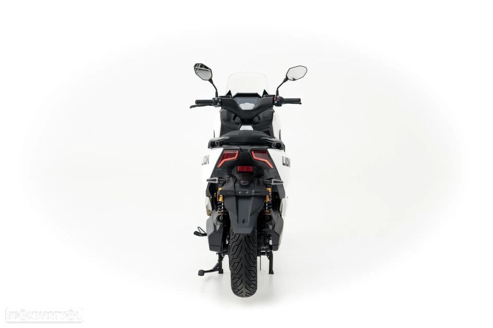 Efun Lion 180 - 3