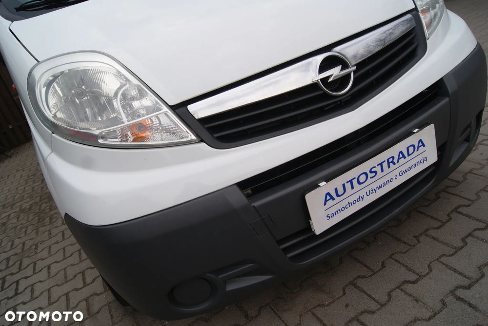 Opel Vivaro - 8