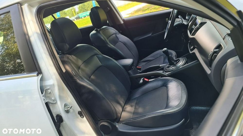 Kia Sportage 2.0 L 2WD - 8