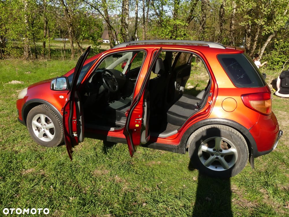 Suzuki SX4 1.6 GLX / Comfort - 10