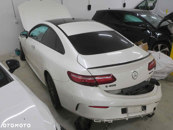 Mercedes-Benz Klasa E 400 4Matic Coupe 9G-TRONIC AMG Line