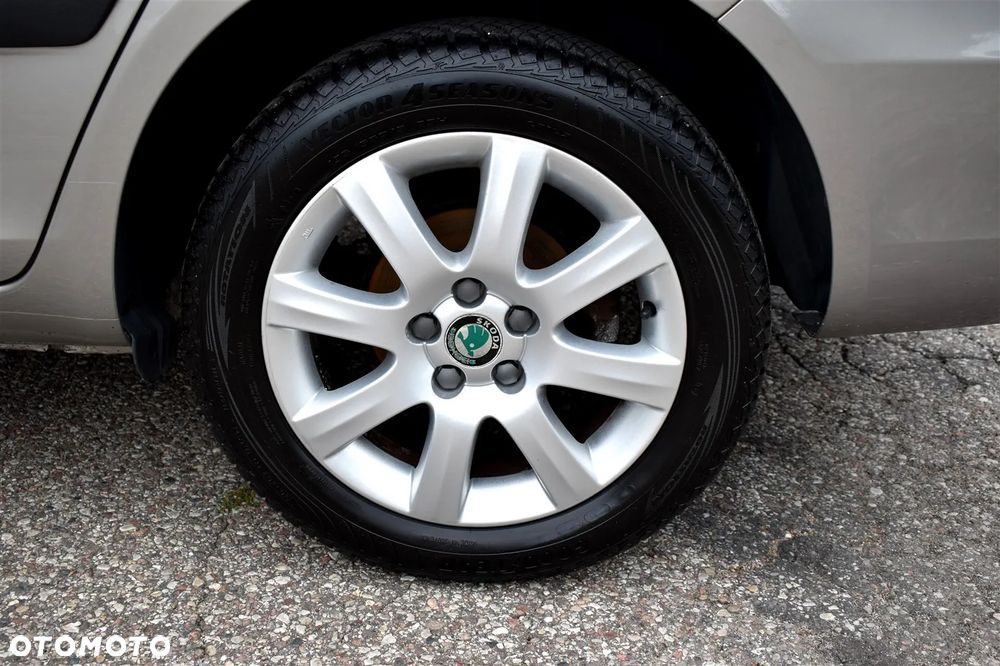 Skoda Fabia 1.2 TSI DSG Elegance - 13