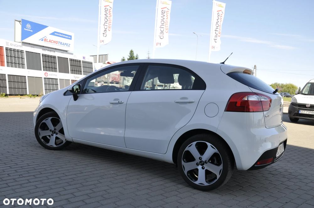 Kia Rio 1.2 Dream Team Edition - 6