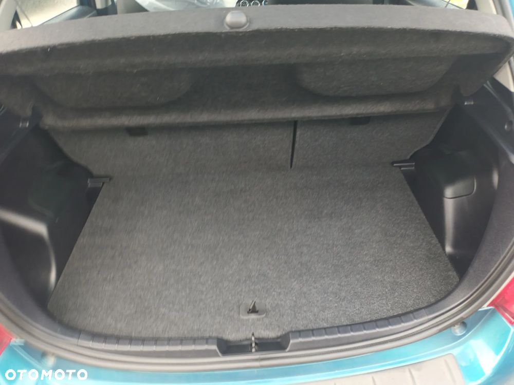 Toyota Yaris 1.33 VVT-i Executive - 12