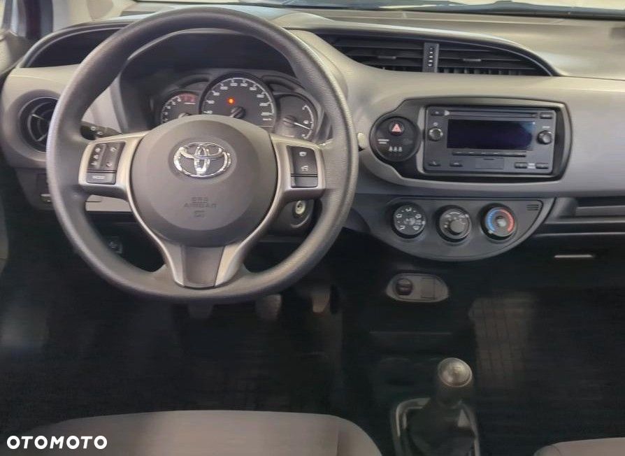 Toyota Yaris 1.0 Active - 5