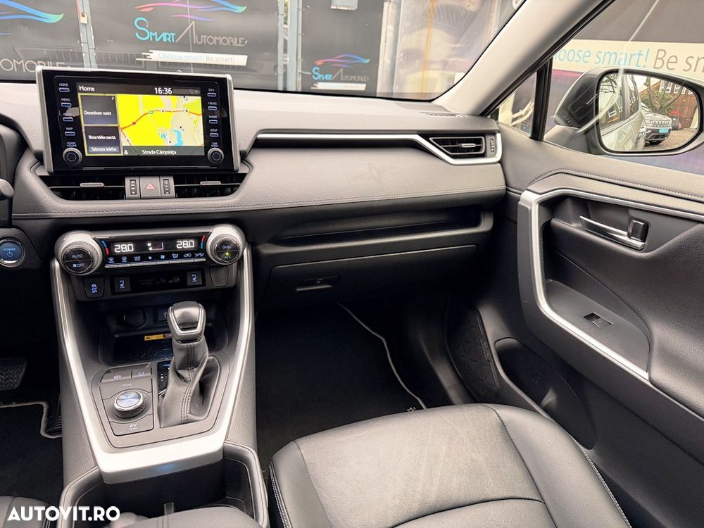 Toyota RAV4 2.5 VVT-iE 4x4 Luxury - 28