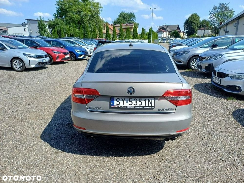 Skoda Superb 2.0 TSI DSG Elegance - 6