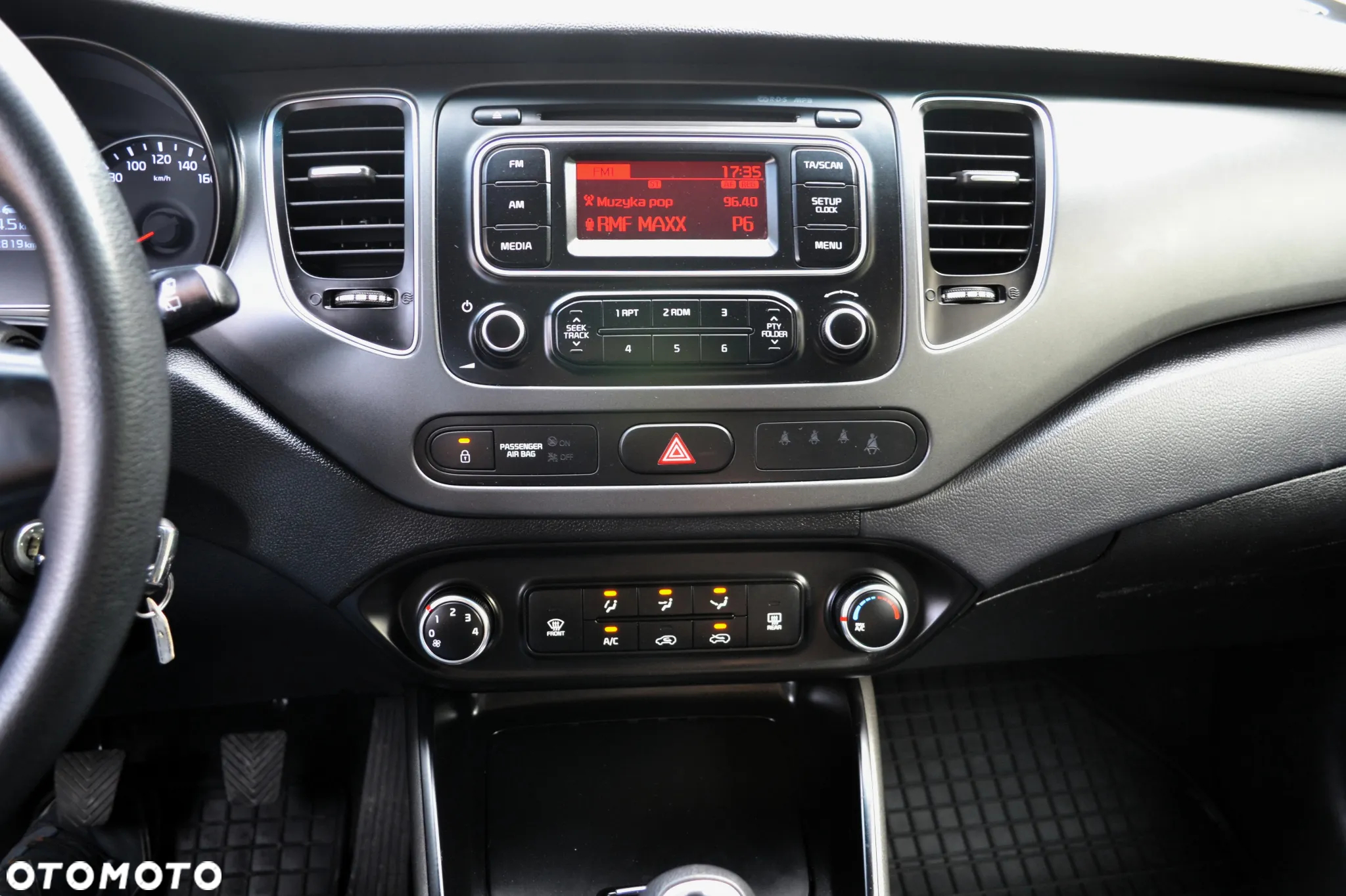Kia Carens 1.6 GDI L - 16
