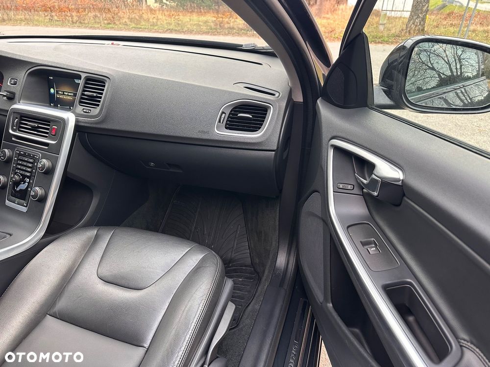 Volvo V60 D3 Momentum - 21