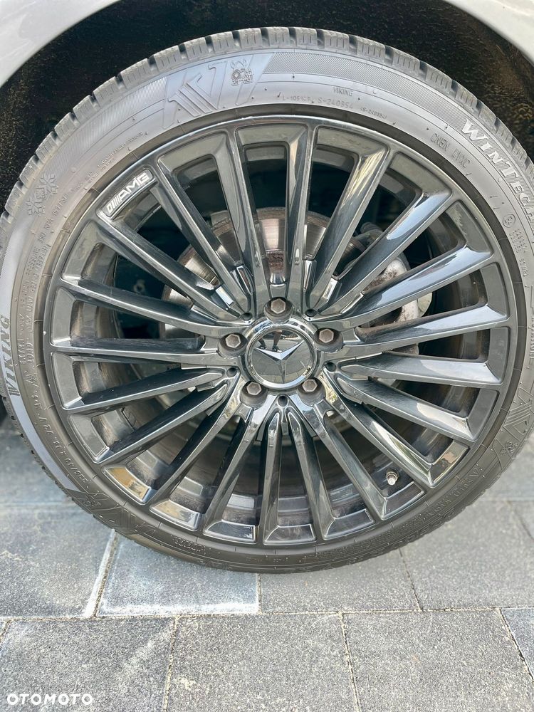 Mercedes-Benz CLA 200 7G-DCT AMG Line - 17