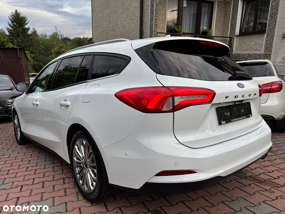 Ford Focus 1.5 EcoBlue STart-Stopp-System TITANIUM - 4