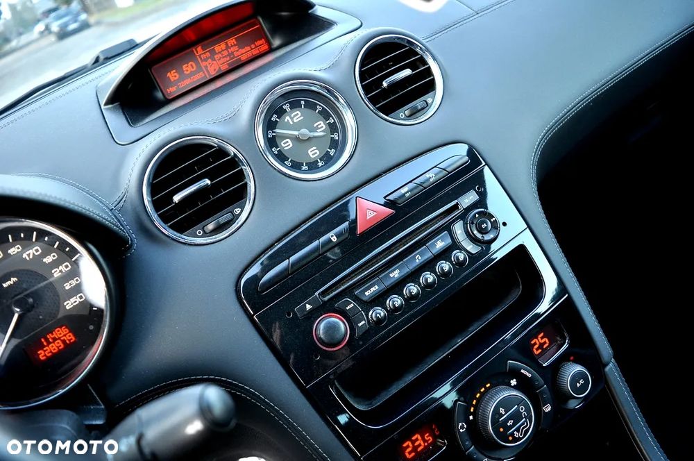 Peugeot RCZ 1.6 THP - 24