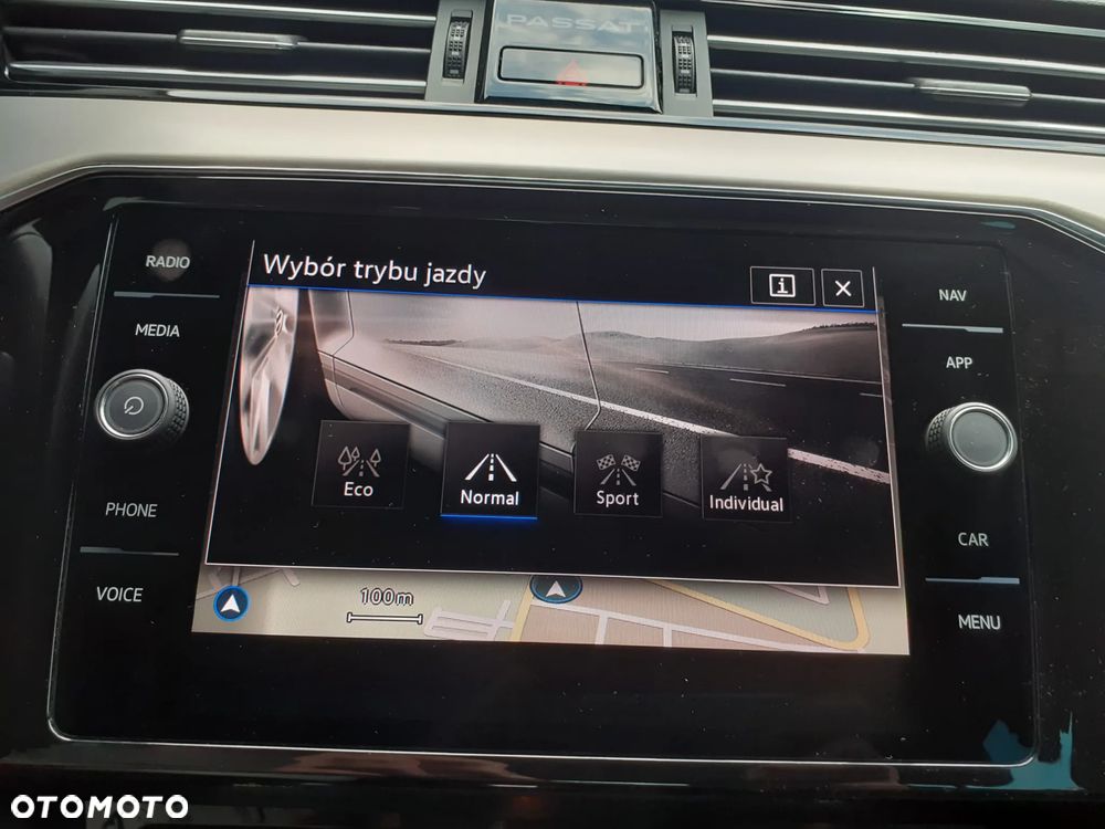 Volkswagen Passat 2.0 TSI Elegance DSG - 22