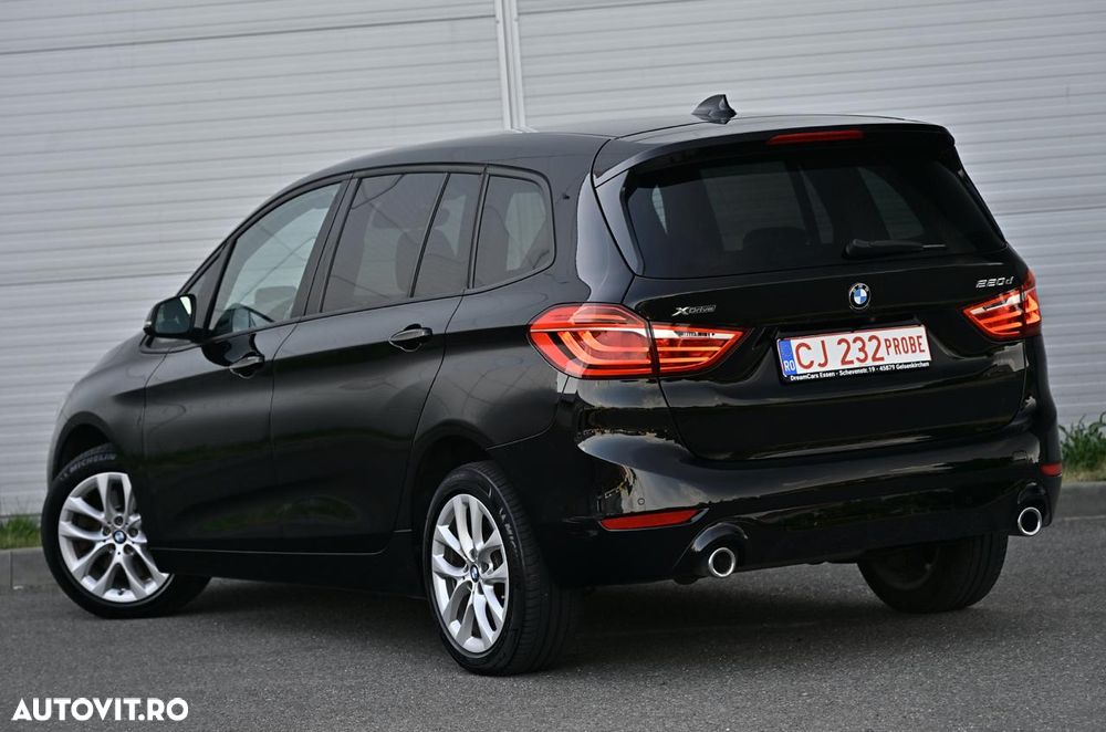 BMW Seria 2 220d xDrive AT Sport Line - 7