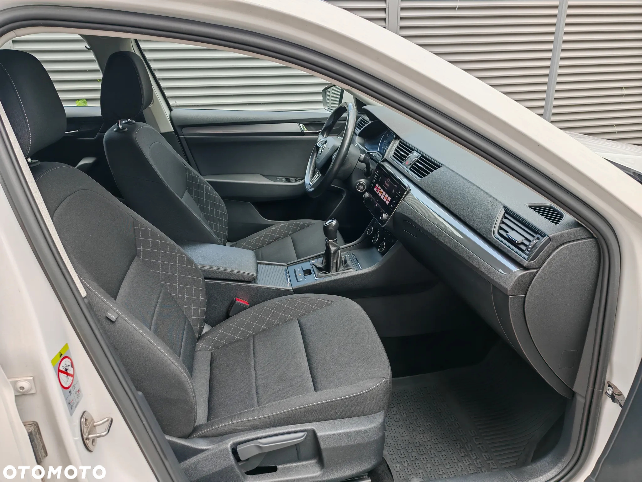 Skoda Superb 1.5 TSI ACT Active - 15