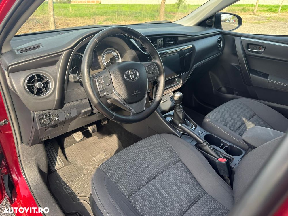 Toyota Corolla 1.4 D-4D Luna - 8