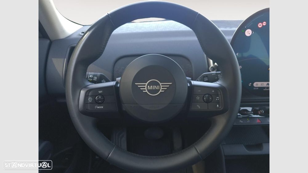 MINI Countryman C Essential - 12
