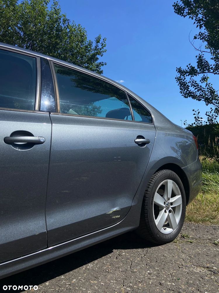Volkswagen Jetta - 23