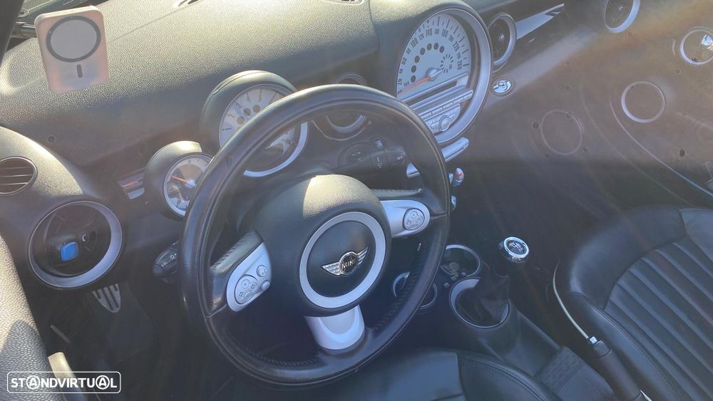 MINI Cabrio Cooper S - 11