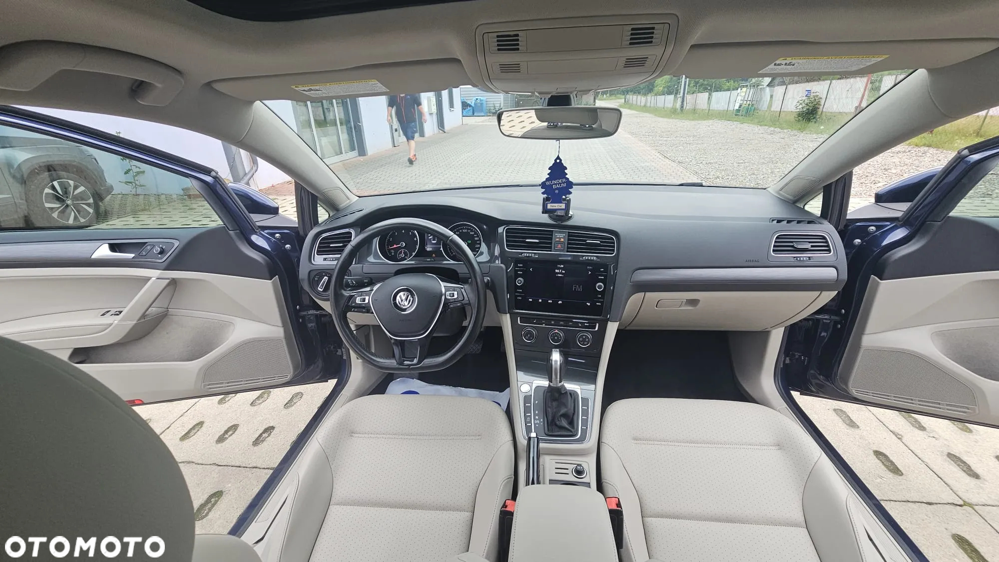 Volkswagen Golf - 9