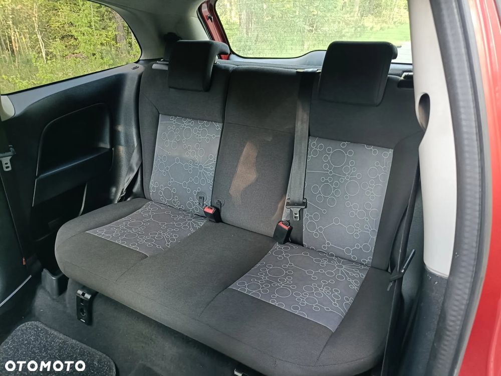 Ford Fiesta 1.4 TDCI - 11