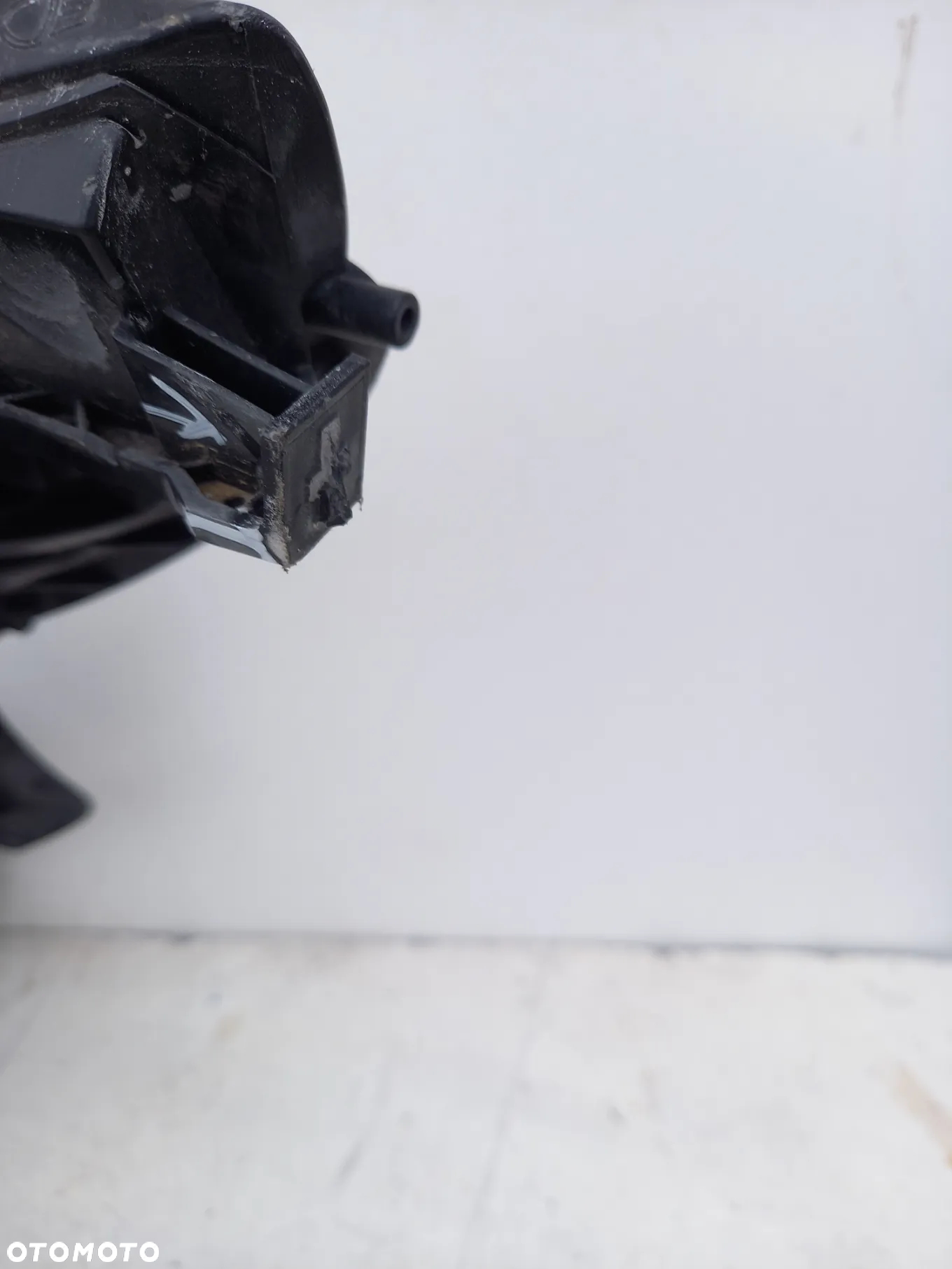 Lampa prawy przód Renault Trafic III 260109424R - 4