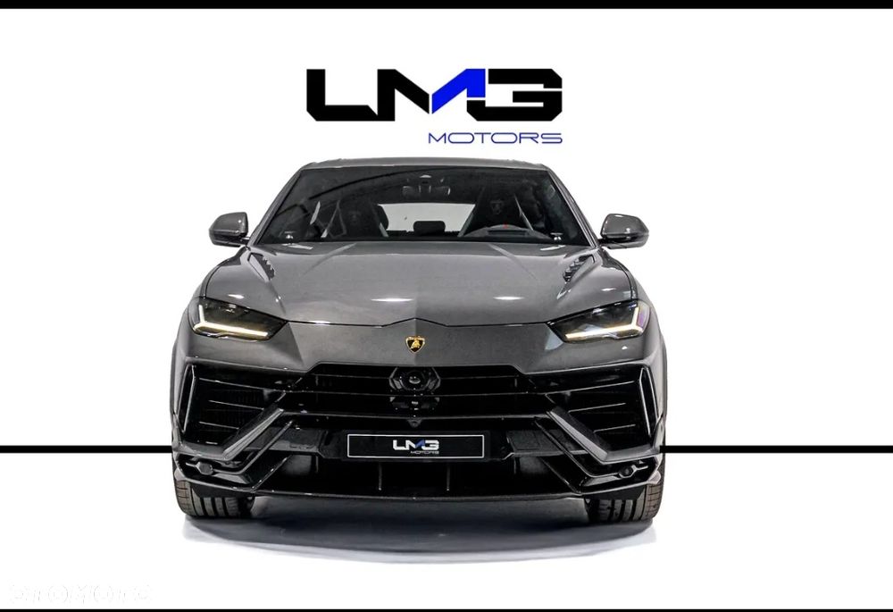 Lamborghini Urus - 11