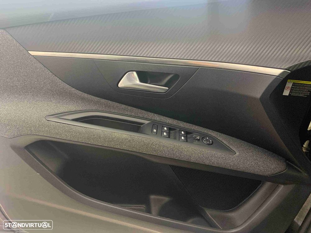 Peugeot 3008 1.2 PureTech Active Pack - 12