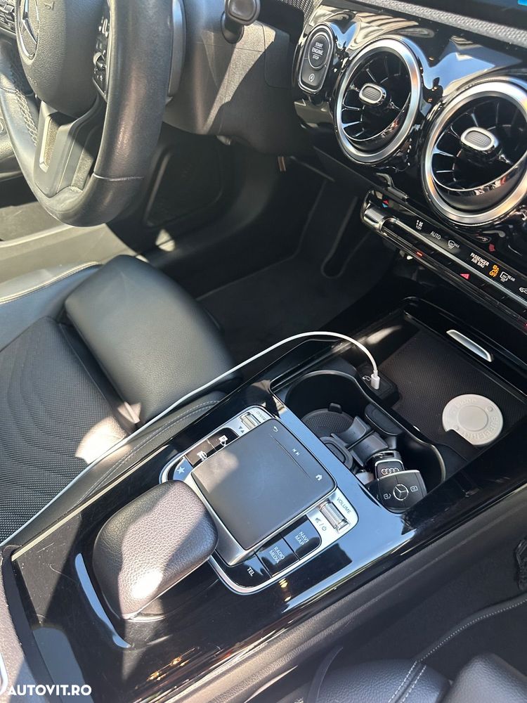 Mercedes-Benz A 180 d 7G-DCT Edition 19 - 22