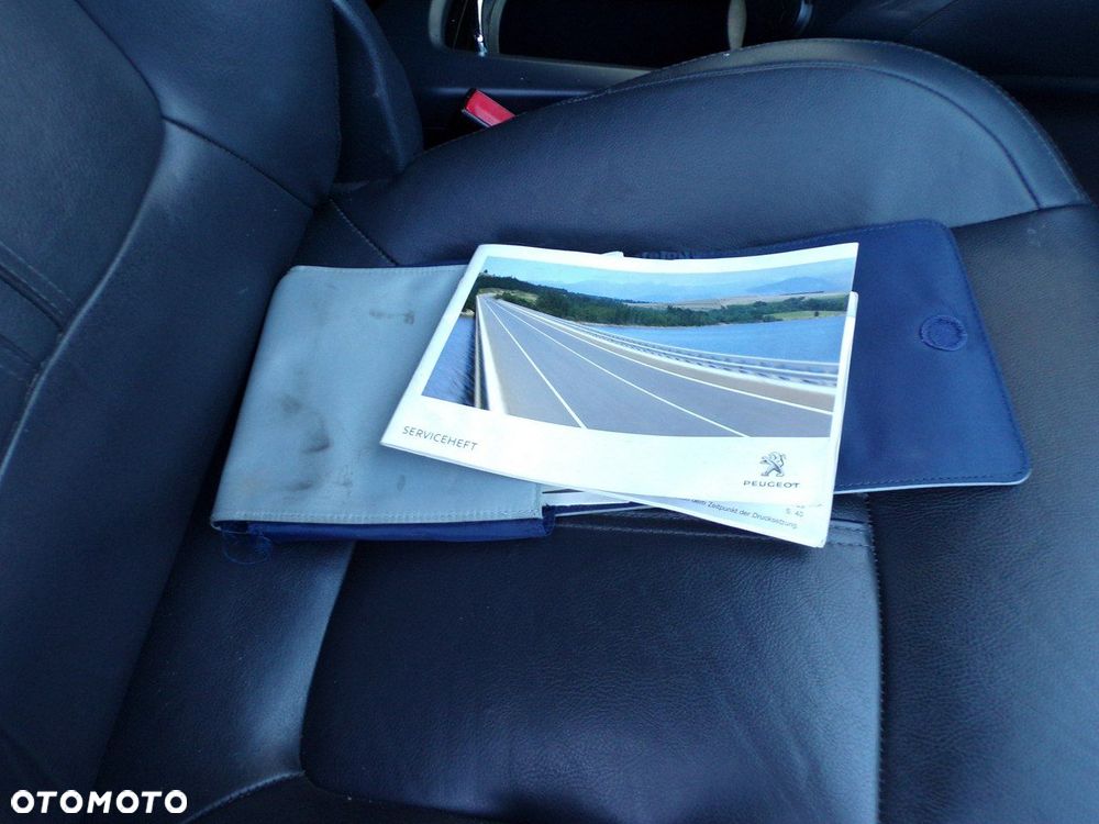Peugeot 5008 - 24