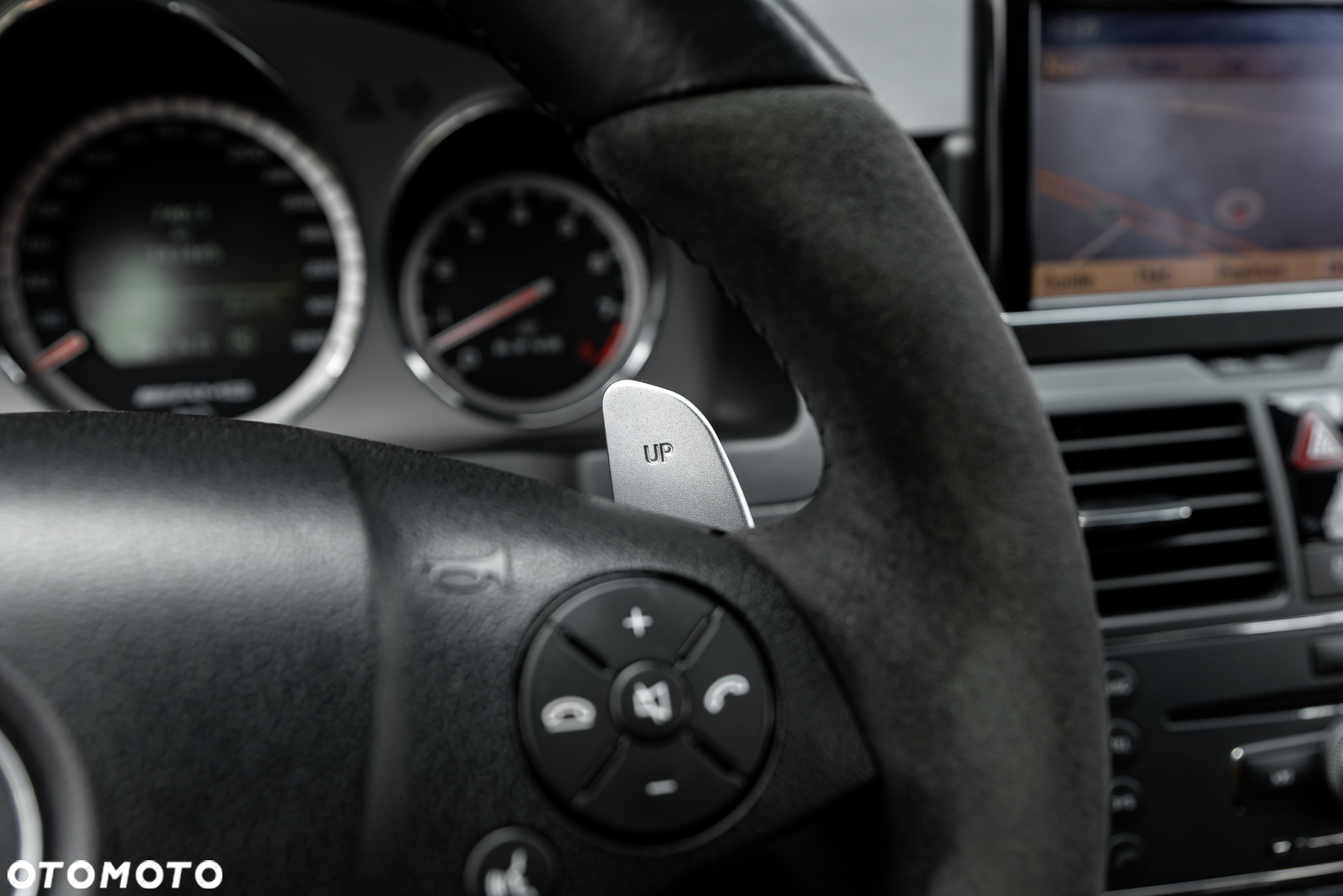 Mercedes-Benz Klasa C 63 AMG T 7G-TRONIC SPORT EDITION - 37