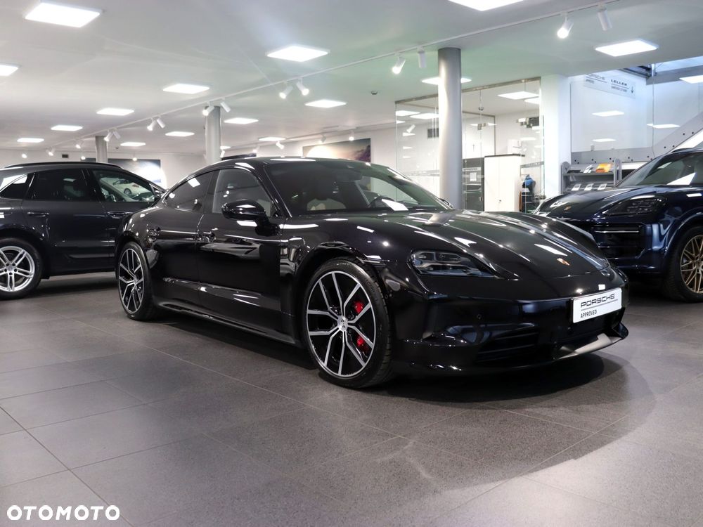 Porsche Taycan - 7