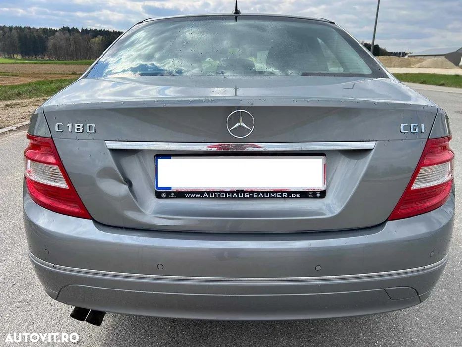 Mercedes-Benz C 180 CGI Automatik BlueEFFICIENCY Elegance - 4