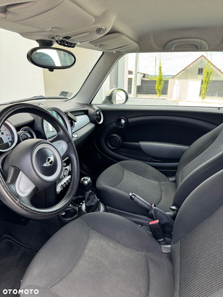 MINI ONE Standard - 16