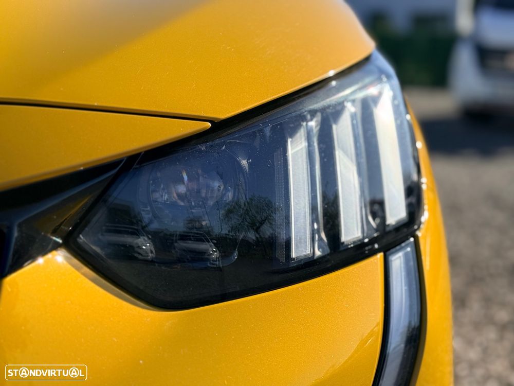 Peugeot e-208 GT Pack - 6